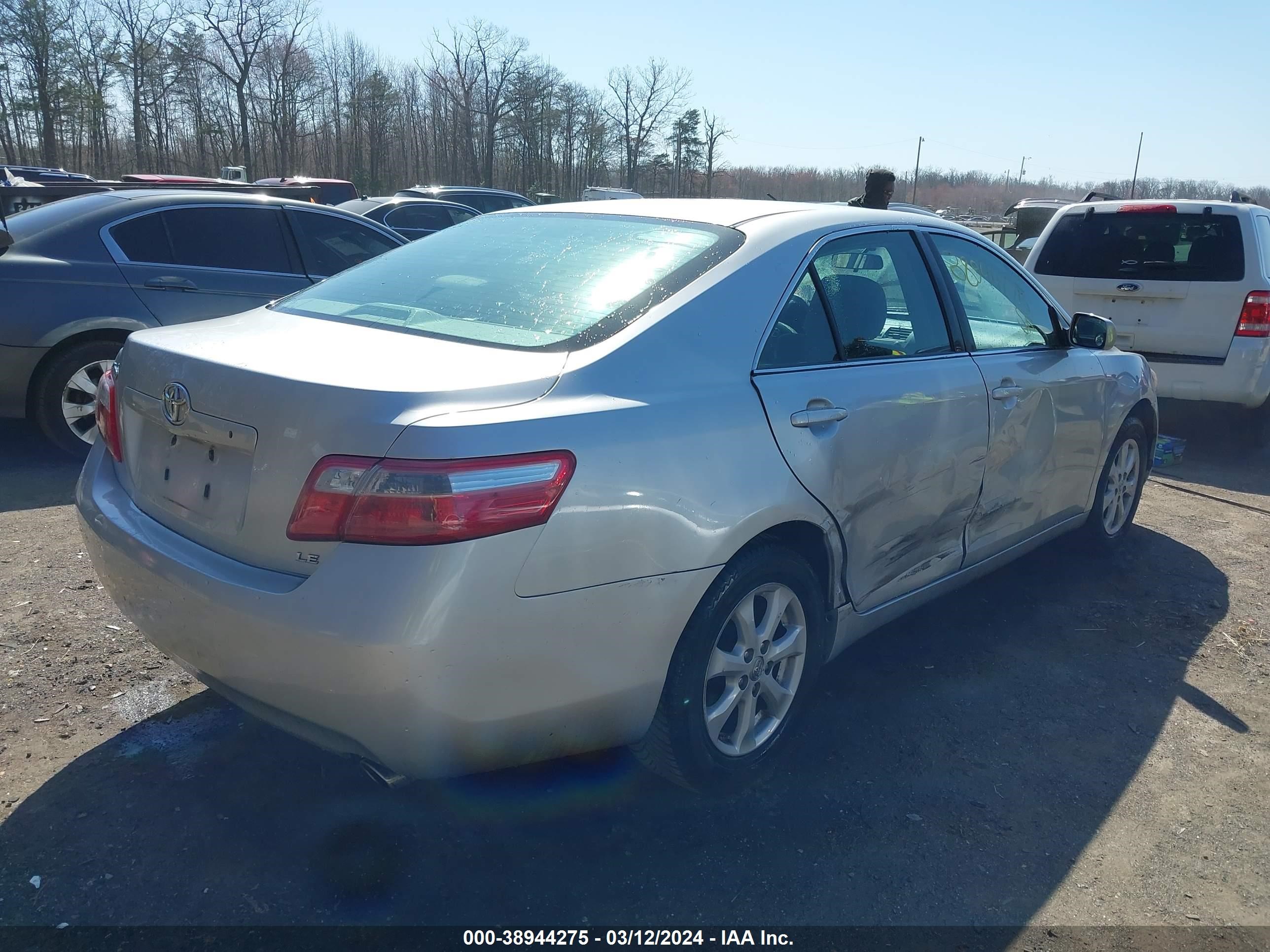 Photo 3 VIN: 4T1BK46K58U073173 - TOYOTA CAMRY 