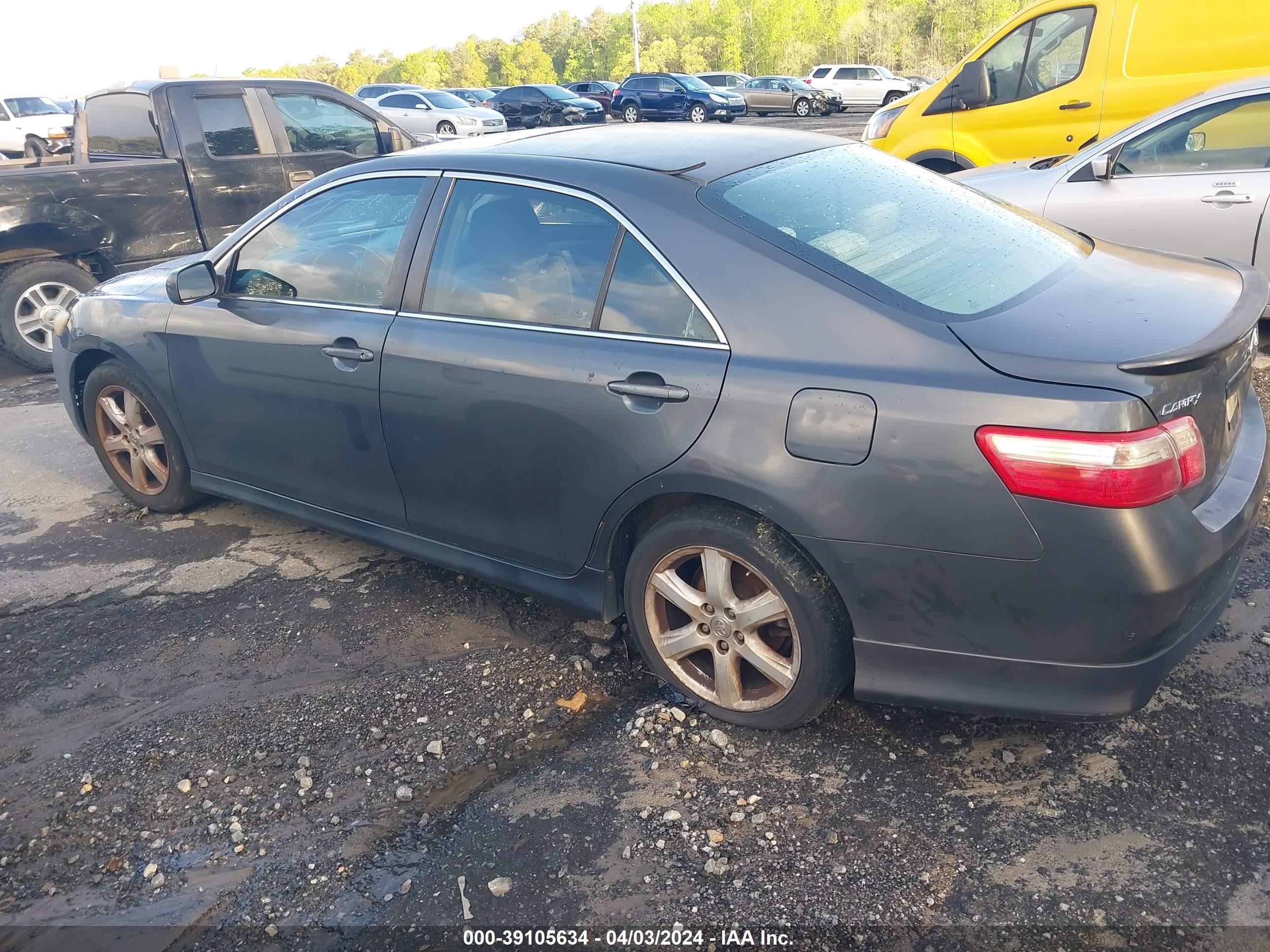 Photo 2 VIN: 4T1BK46K59U097457 - TOYOTA CAMRY 