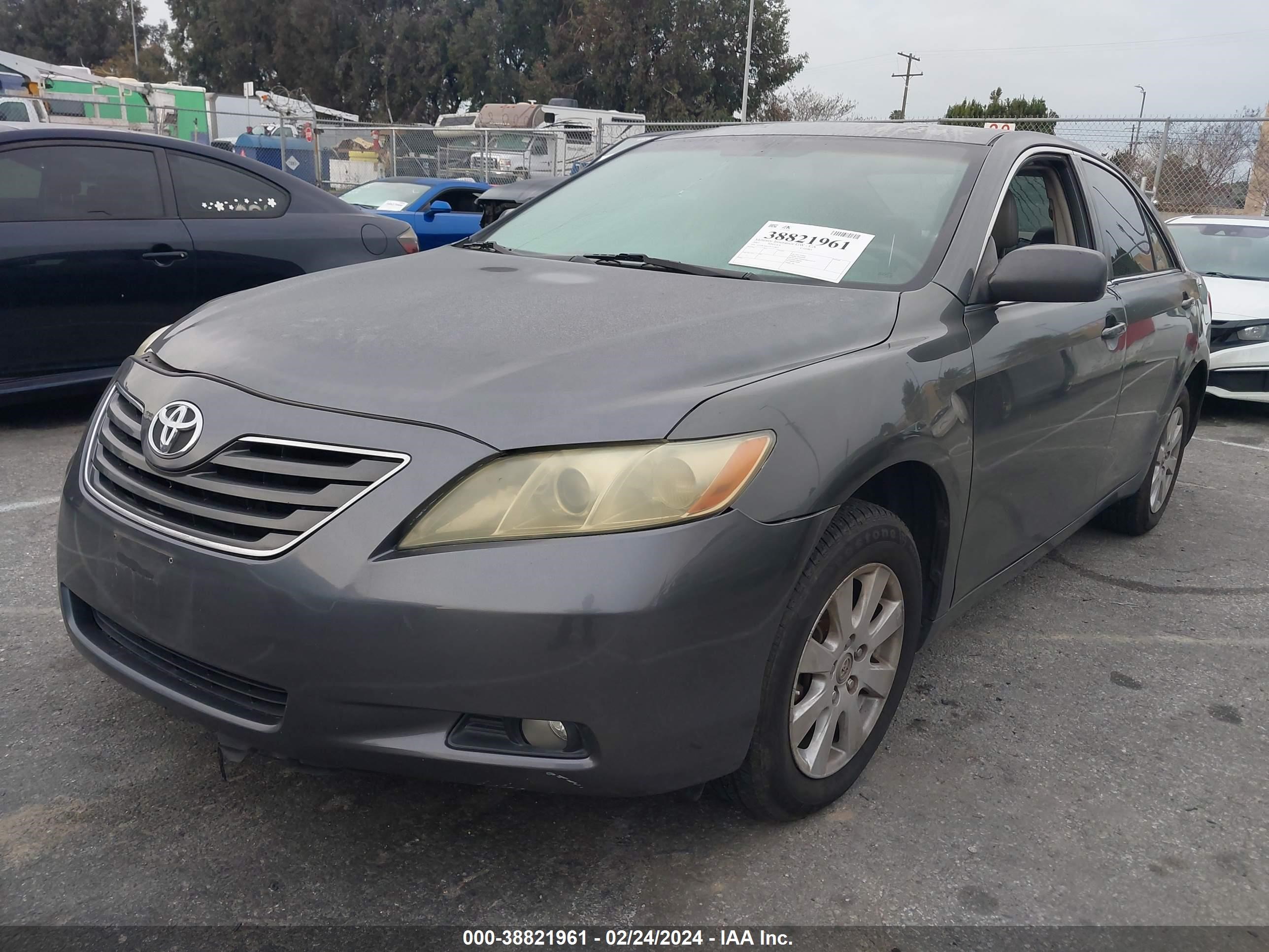 Photo 1 VIN: 4T1BK46K67U519023 - TOYOTA CAMRY 