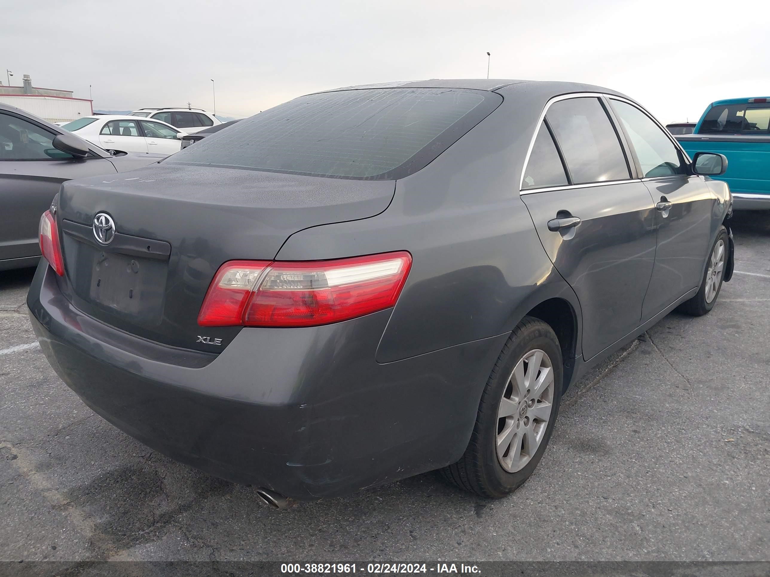 Photo 3 VIN: 4T1BK46K67U519023 - TOYOTA CAMRY 