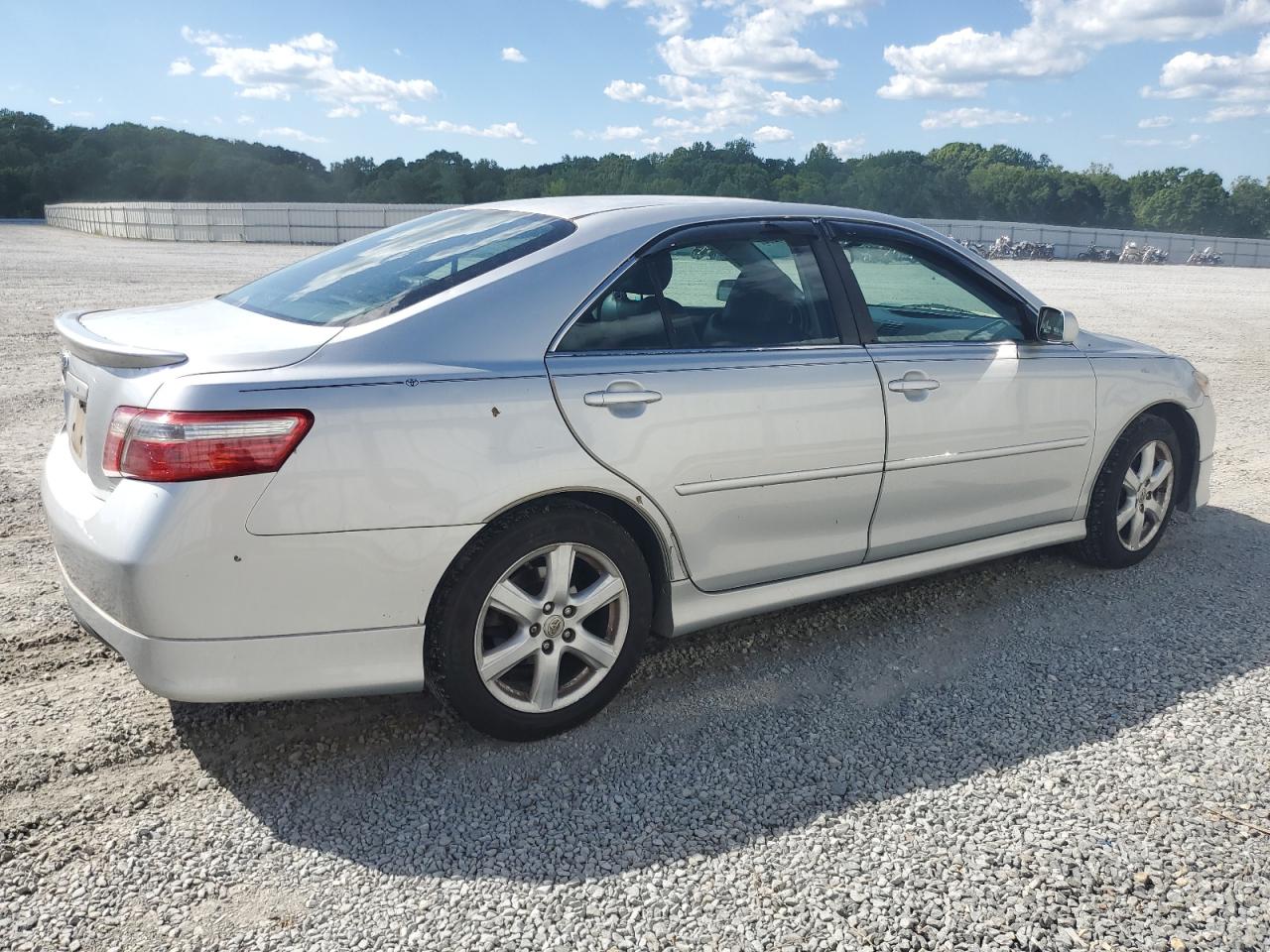 Photo 2 VIN: 4T1BK46K77U509200 - TOYOTA CAMRY 