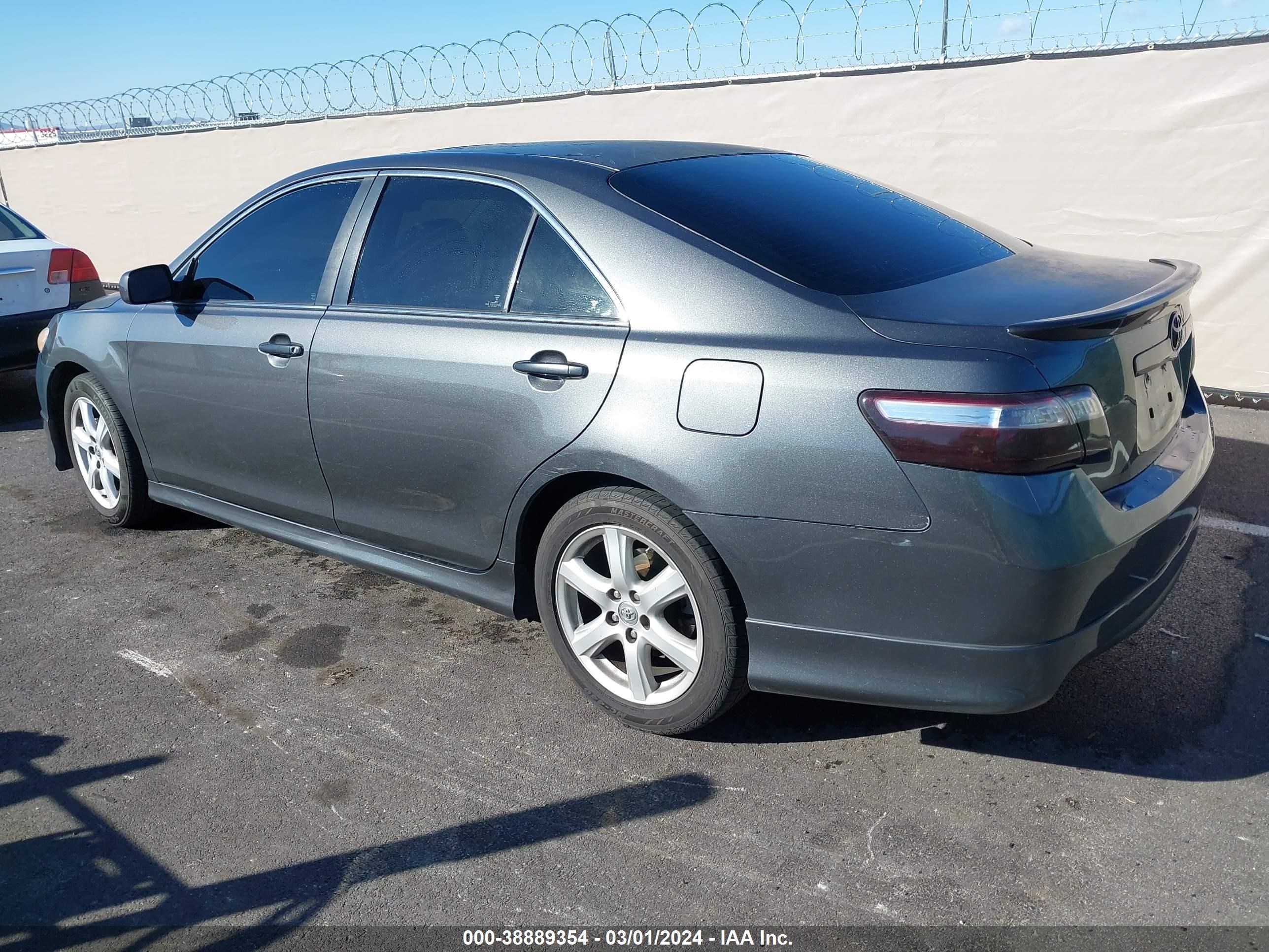 Photo 2 VIN: 4T1BK46K77U527678 - TOYOTA CAMRY 