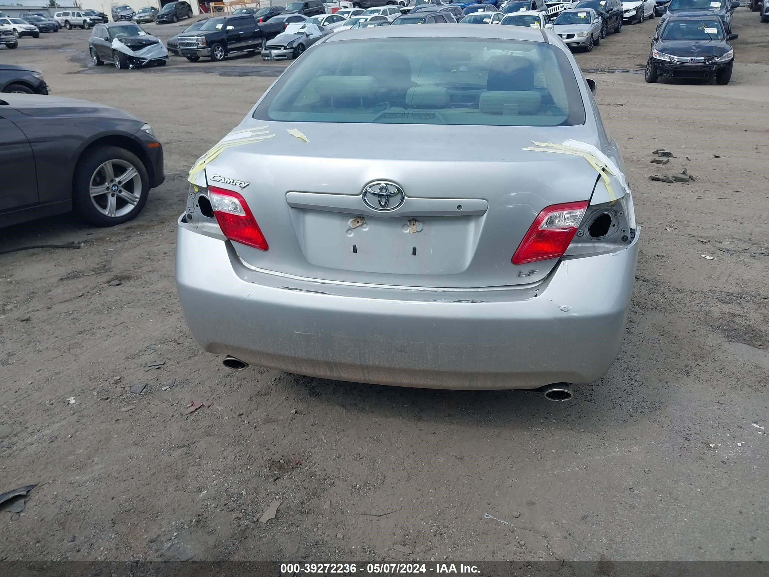 Photo 5 VIN: 4T1BK46K78U057055 - TOYOTA CAMRY 