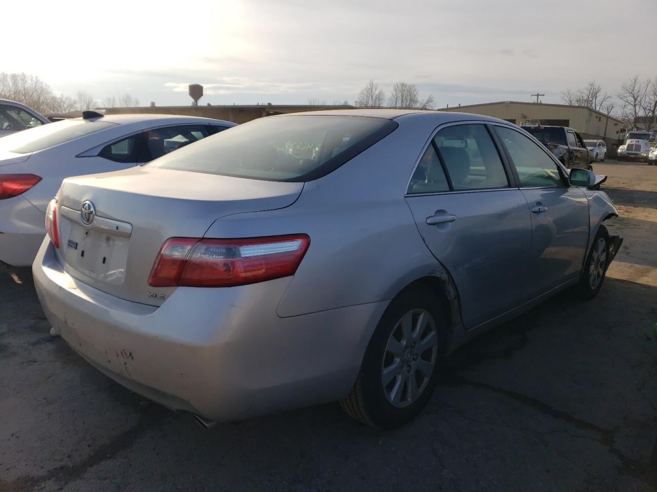 Photo 2 VIN: 4T1BK46K78U068654 - TOYOTA CAMRY 