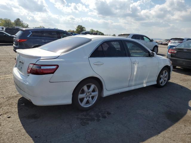 Photo 2 VIN: 4T1BK46K78U560701 - TOYOTA CAMRY LE 