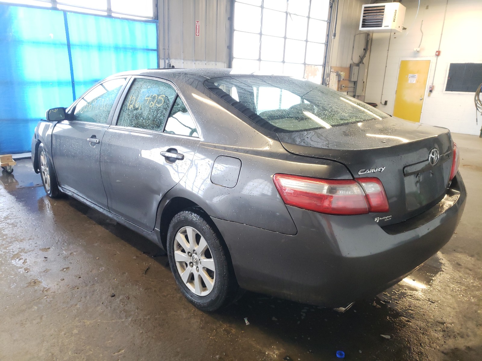 Photo 2 VIN: 4T1BK46K79U080837 - TOYOTA CAMRY SE 