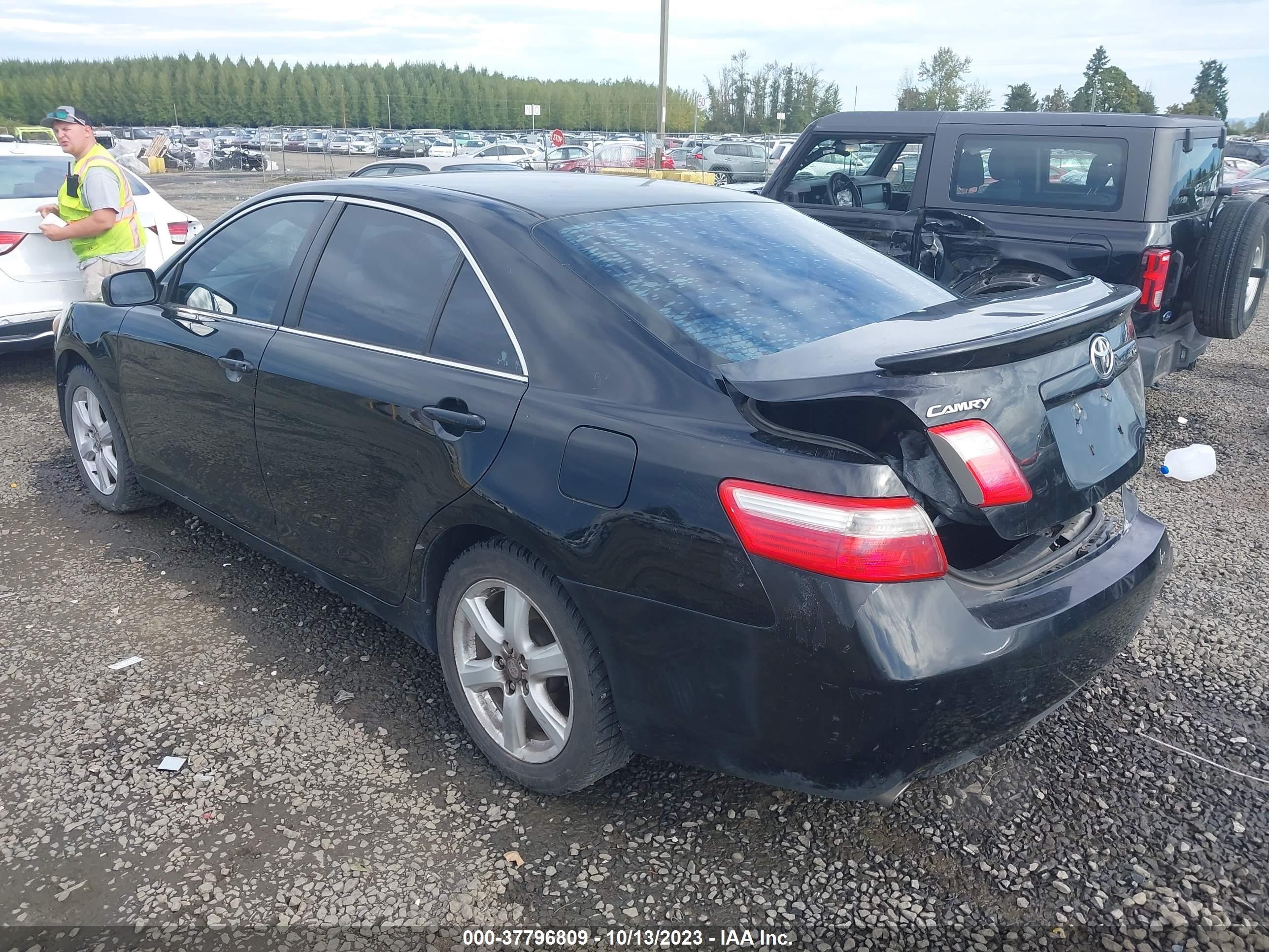 Photo 2 VIN: 4T1BK46K79U589164 - TOYOTA CAMRY 