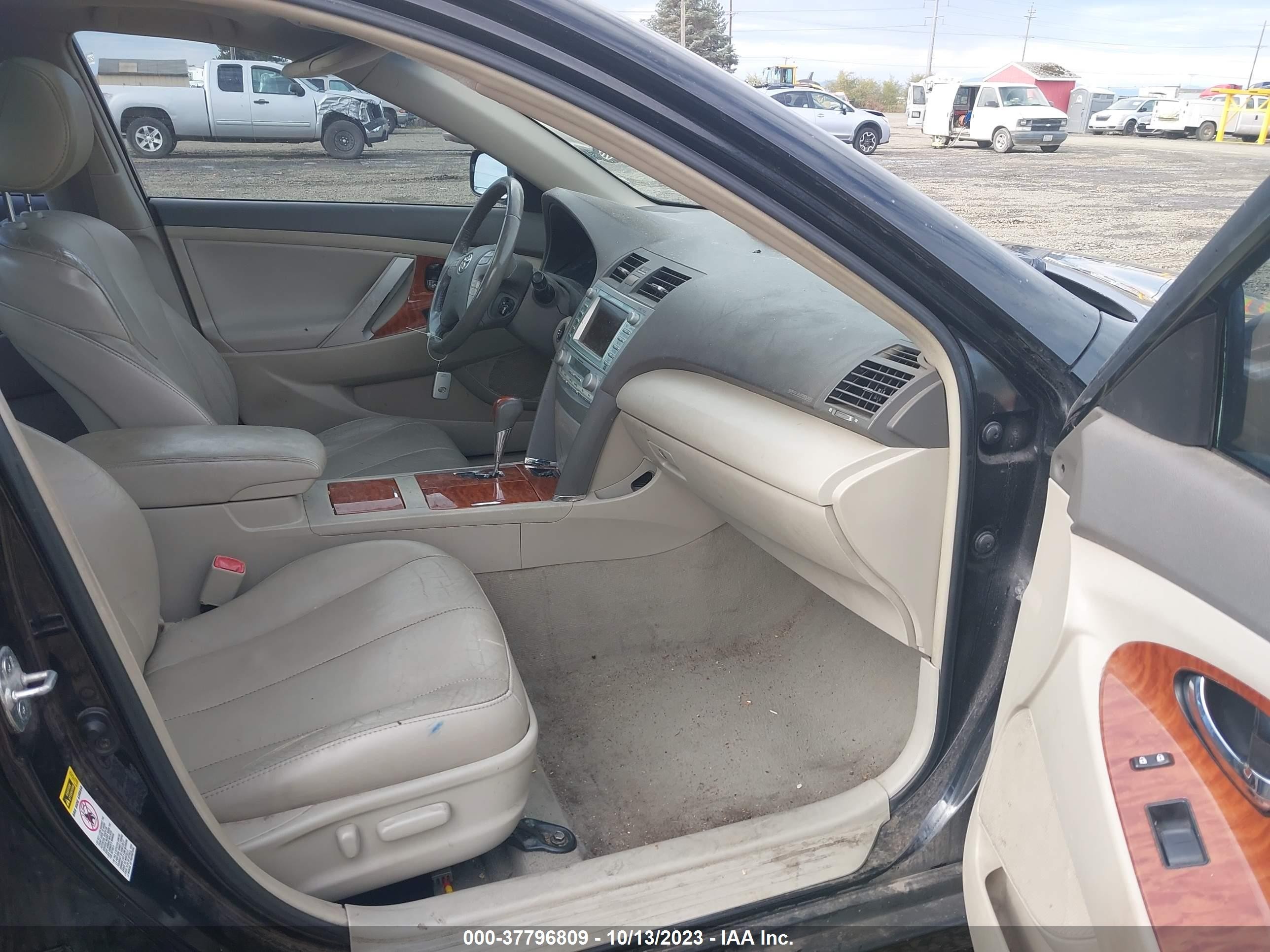 Photo 4 VIN: 4T1BK46K79U589164 - TOYOTA CAMRY 