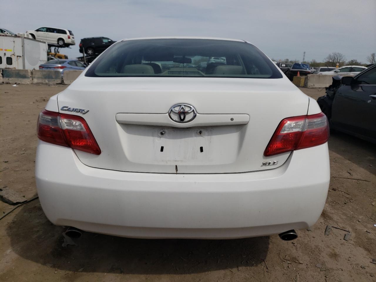 Photo 5 VIN: 4T1BK46K79U594655 - TOYOTA CAMRY 