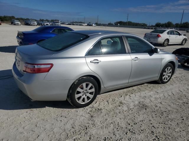 Photo 2 VIN: 4T1BK46K87U008008 - TOYOTA CAMRY LE 