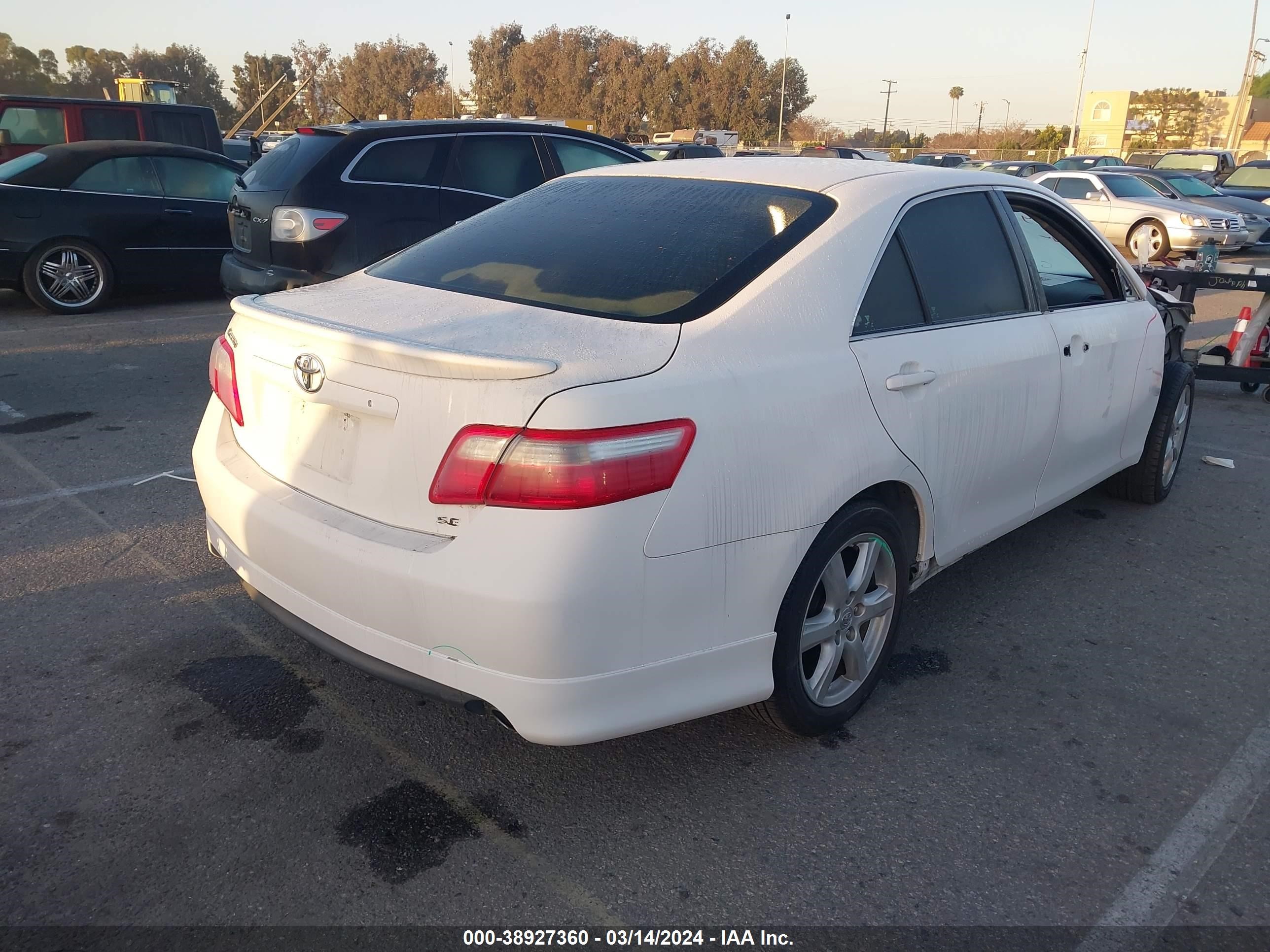 Photo 3 VIN: 4T1BK46K87U553156 - TOYOTA CAMRY 