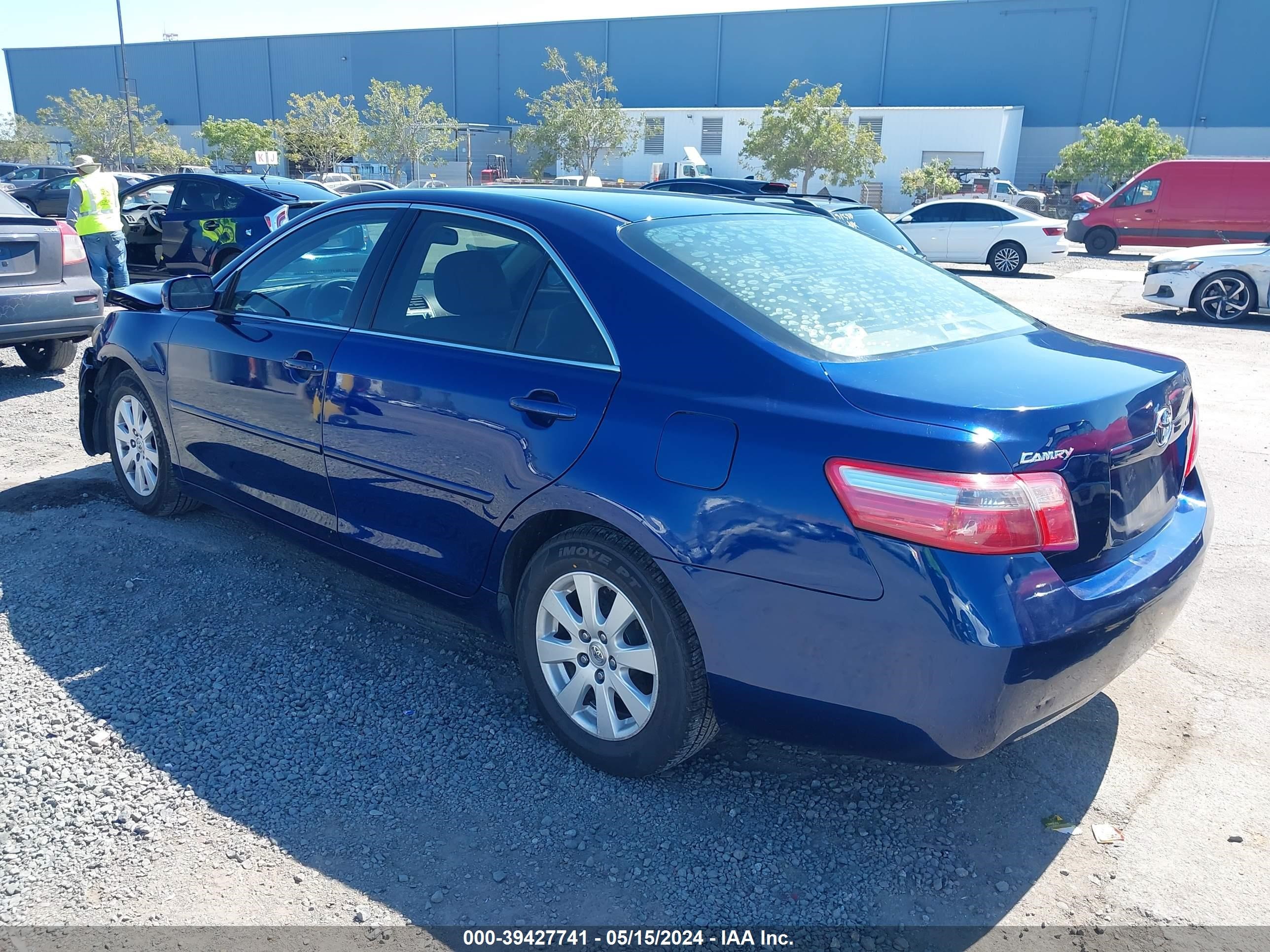 Photo 2 VIN: 4T1BK46K97U003335 - TOYOTA CAMRY 