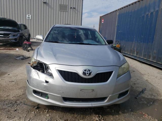 Photo 4 VIN: 4T1BK46K97U050350 - TOYOTA CAMRY LE 