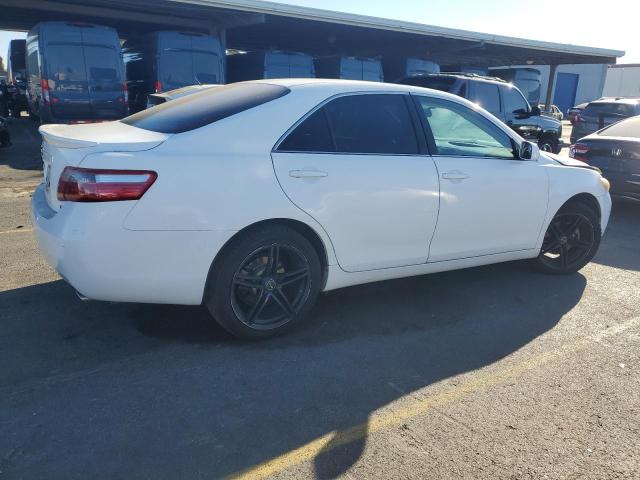 Photo 2 VIN: 4T1BK46K97U531683 - TOYOTA CAMRY LE 