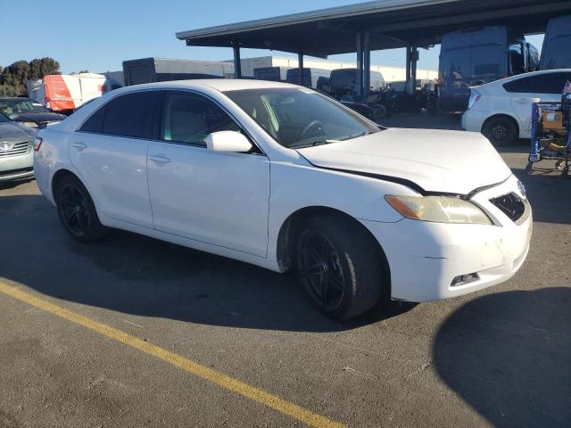 Photo 3 VIN: 4T1BK46K97U531683 - TOYOTA CAMRY LE 