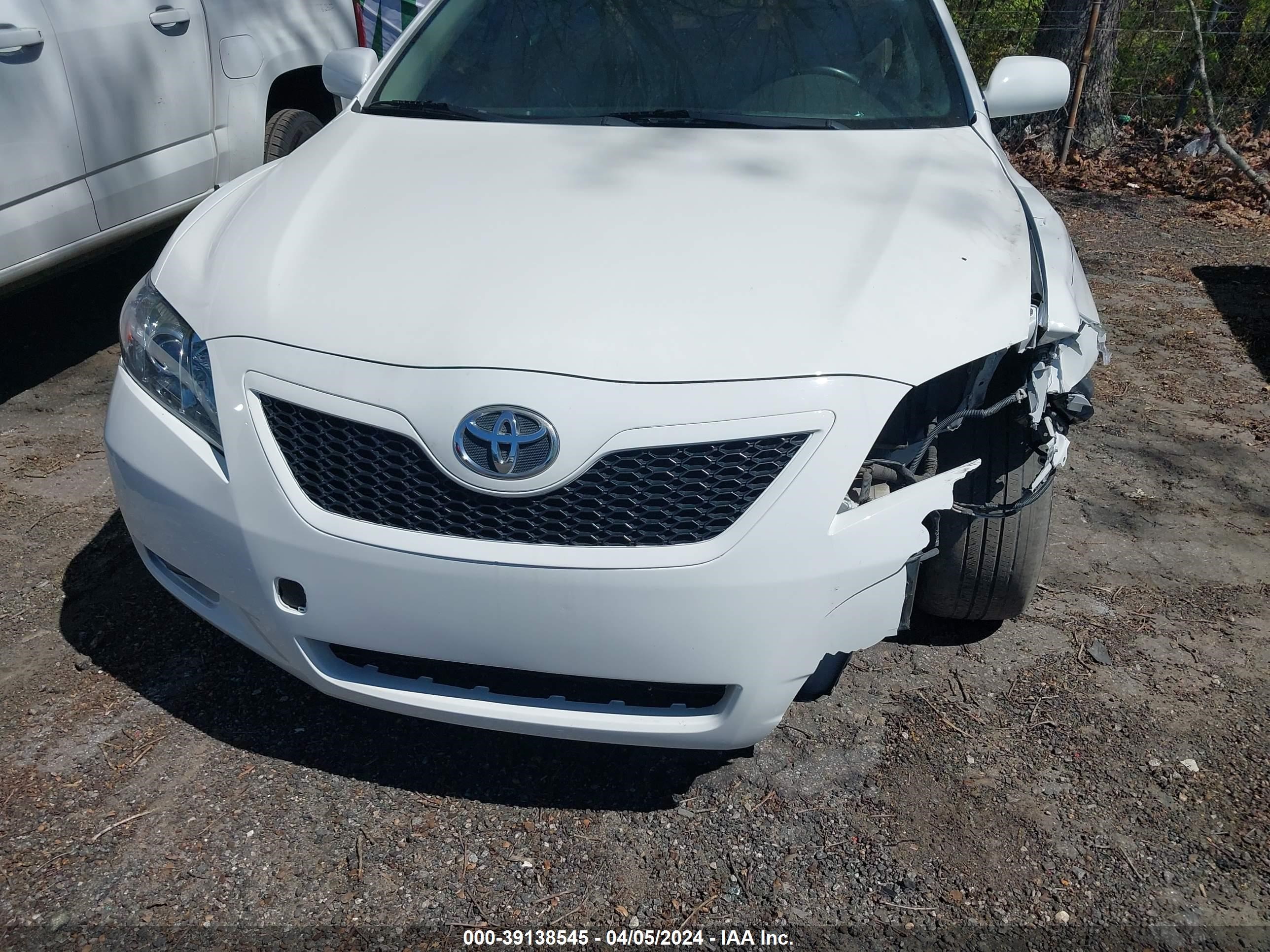 Photo 12 VIN: 4T1BK46K98U562627 - TOYOTA CAMRY 