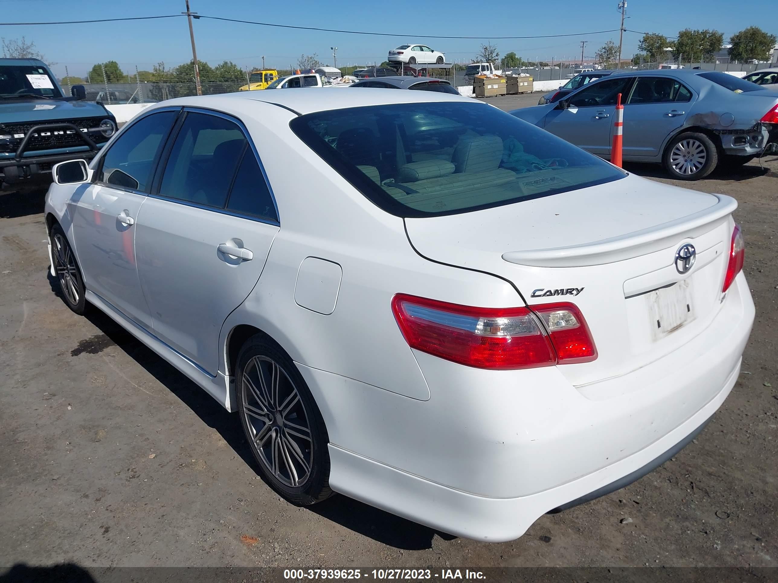 Photo 2 VIN: 4T1BK46K98U576785 - TOYOTA CAMRY 