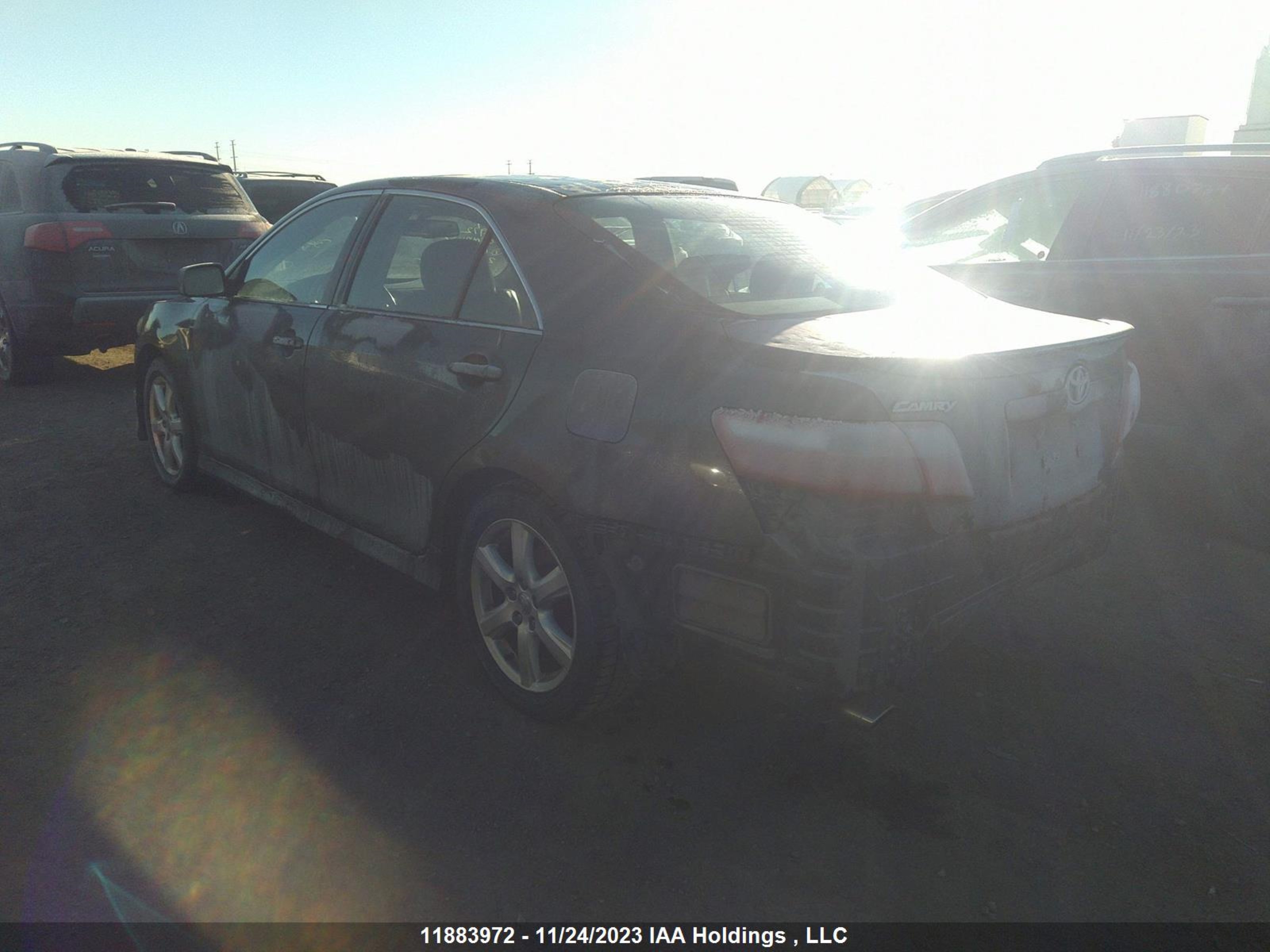 Photo 2 VIN: 4T1BK46KX7U011072 - TOYOTA CAMRY 