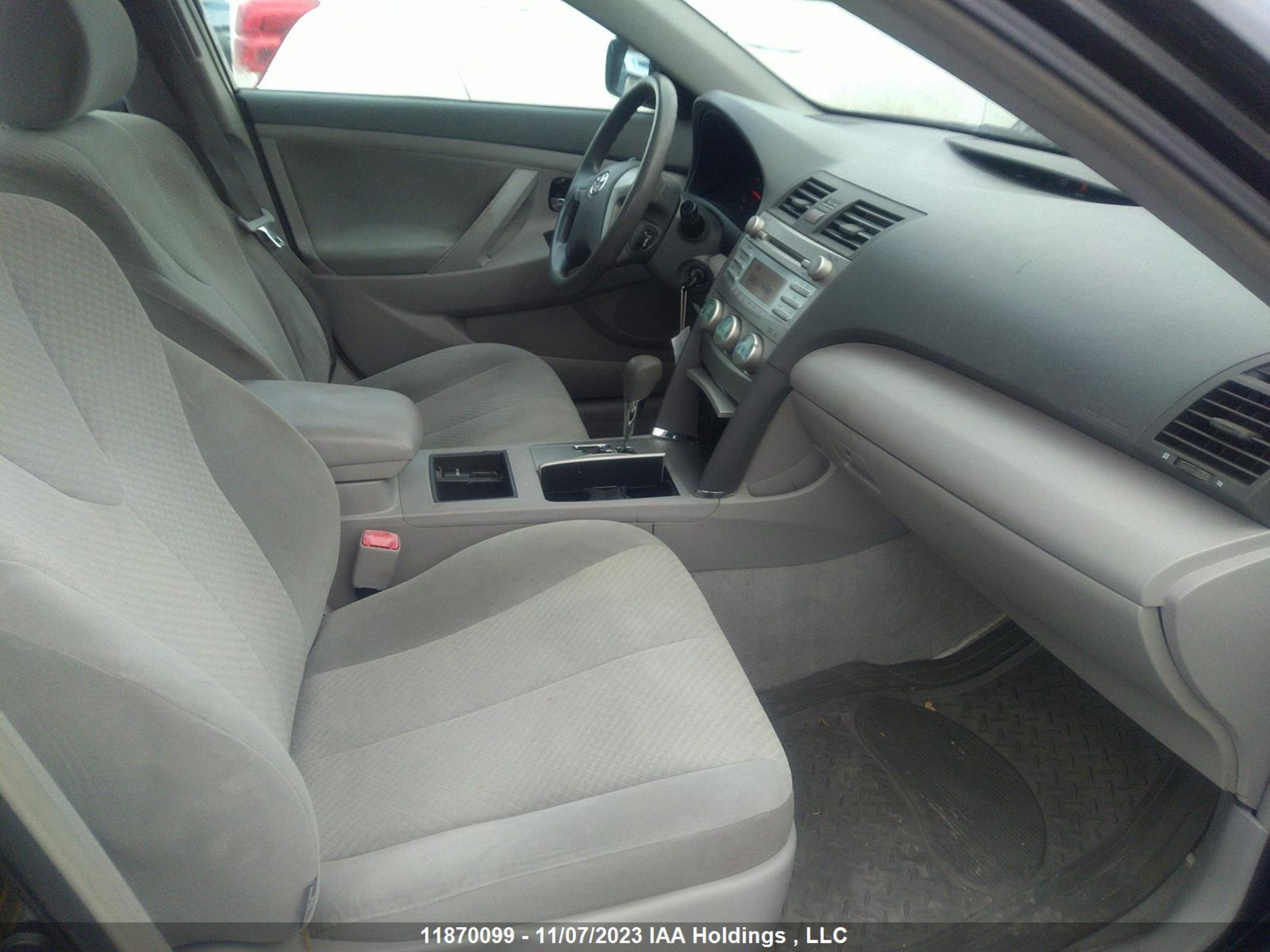 Photo 4 VIN: 4T1BK46KX7U013694 - TOYOTA CAMRY 