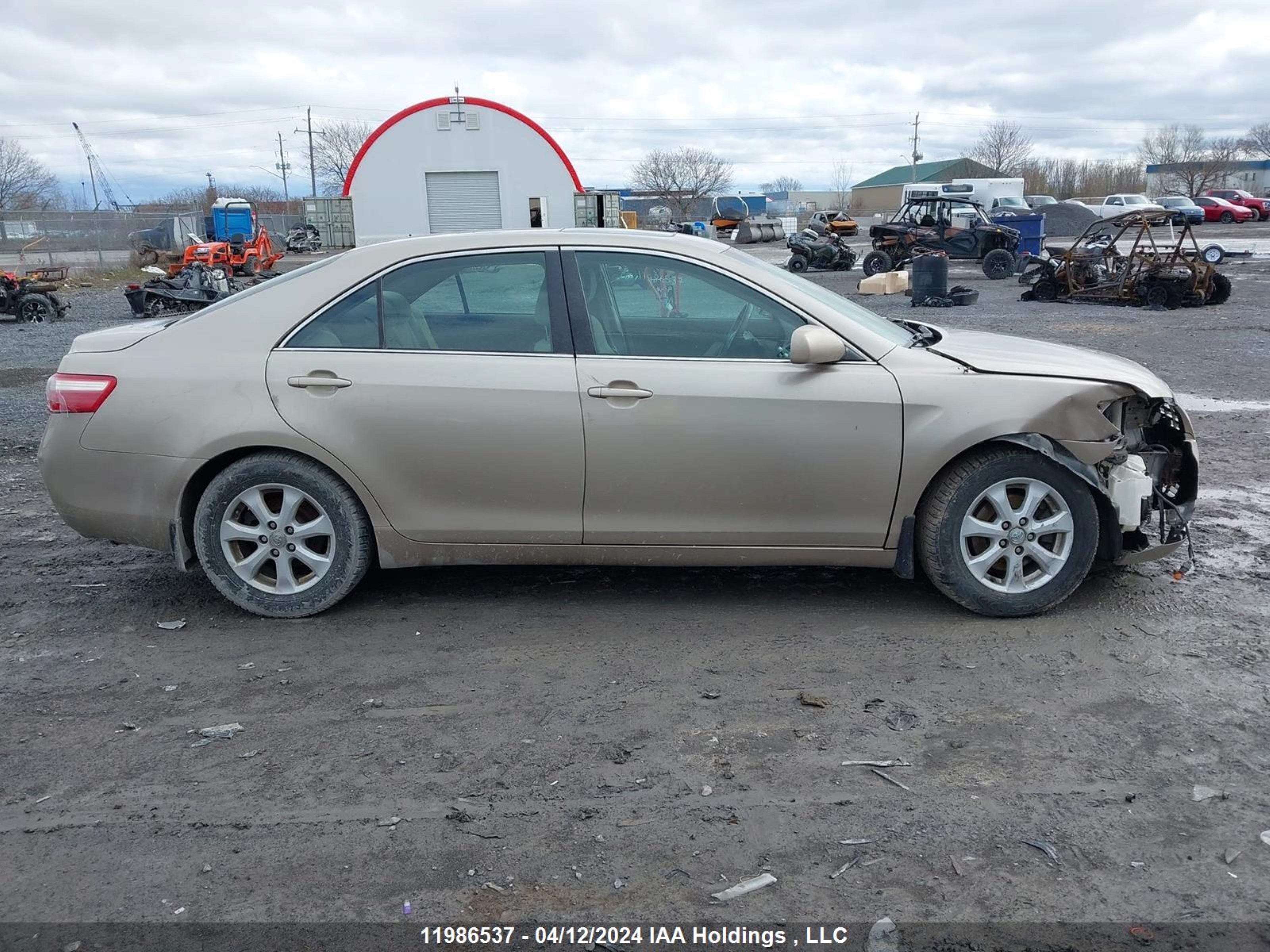 Photo 13 VIN: 4T1BK46KX8U563317 - TOYOTA CAMRY 