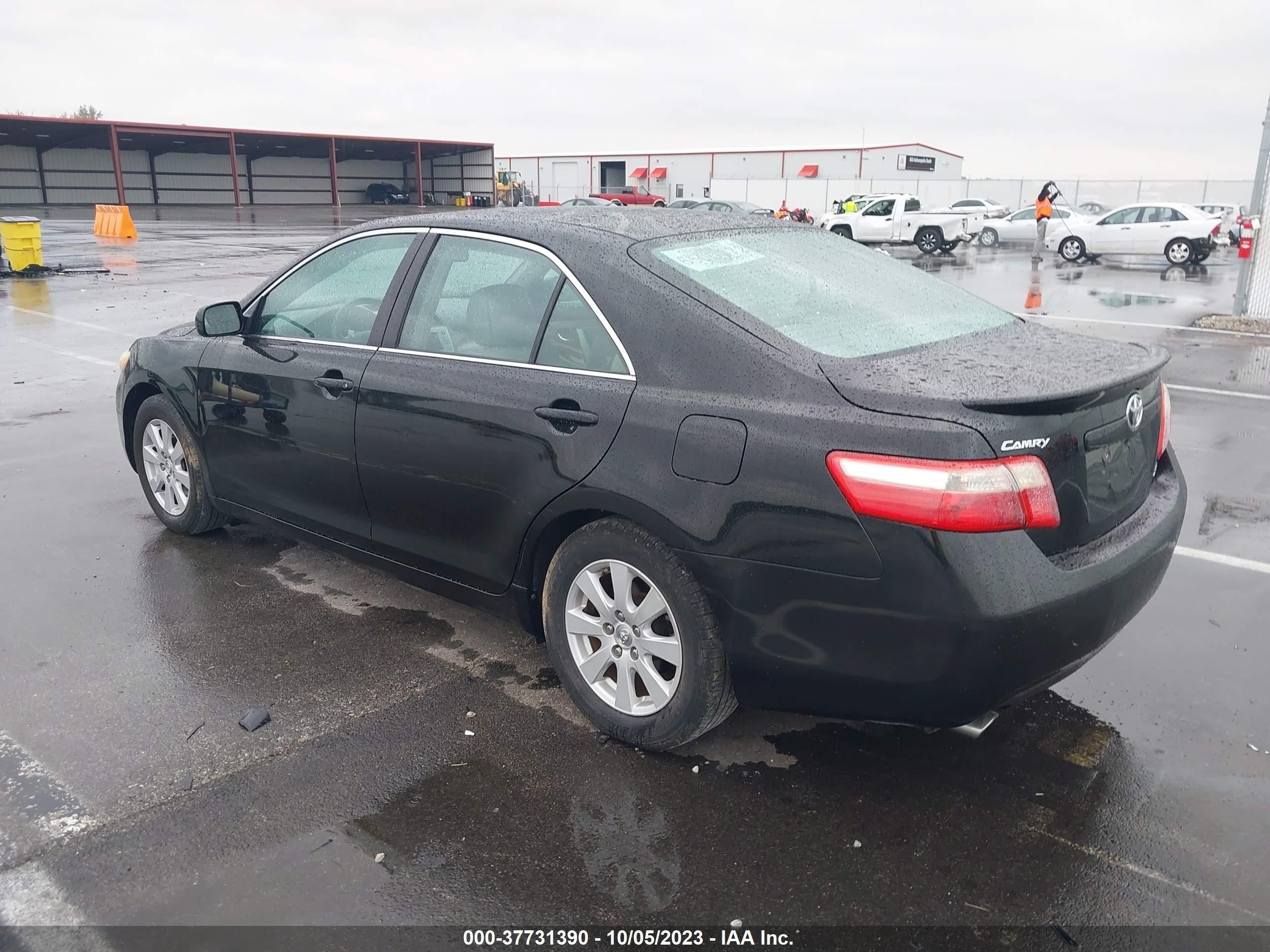 Photo 2 VIN: 4T1BK46KX9U081948 - TOYOTA CAMRY 