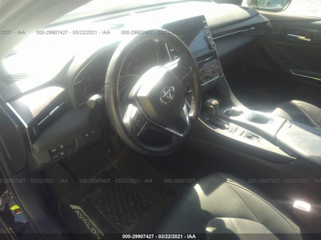 Photo 4 VIN: 4T1BZ1FB0KU011181 - TOYOTA AVALON 