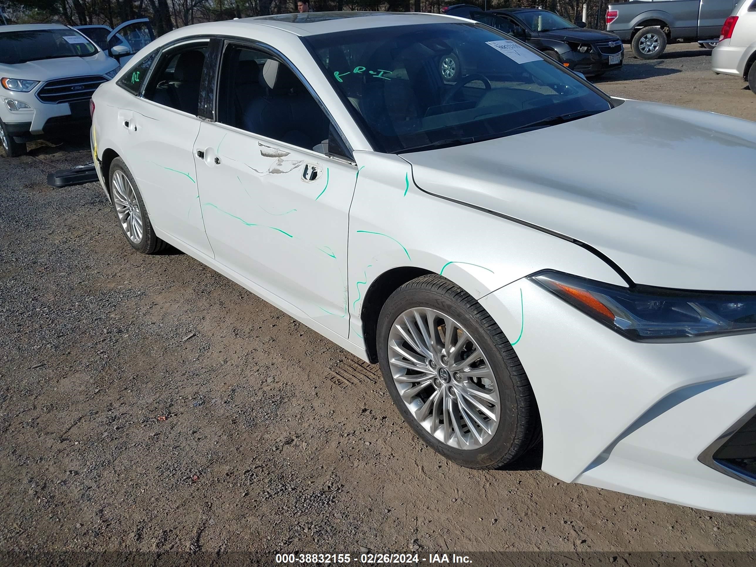 Photo 5 VIN: 4T1BZ1FB1KU015045 - TOYOTA AVALON 