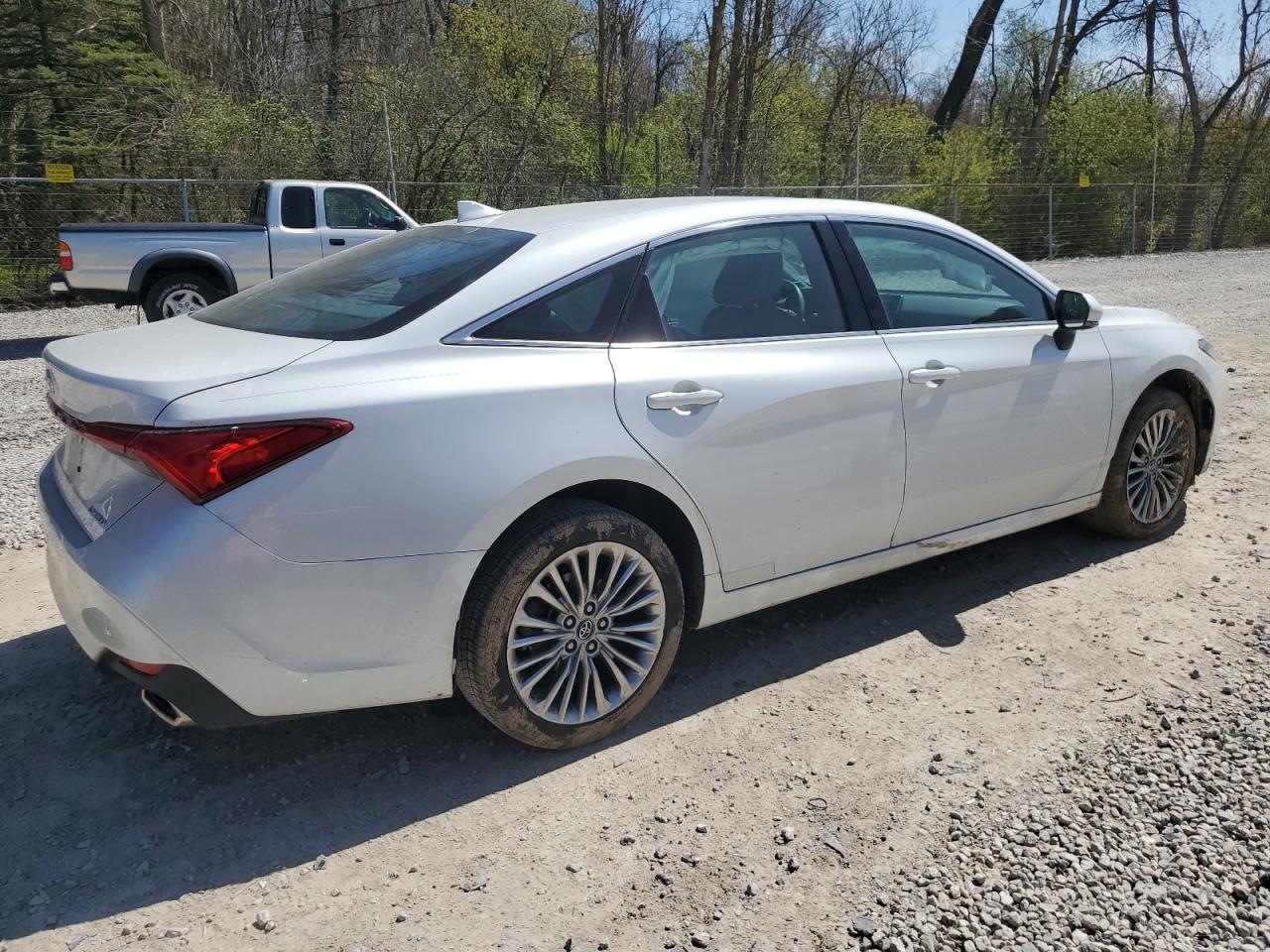 Photo 2 VIN: 4T1BZ1FB5KU026176 - TOYOTA AVALON 