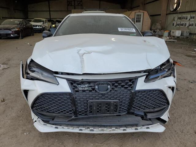 Photo 4 VIN: 4T1BZ1FB8KU011705 - TOYOTA AVALON XLE 