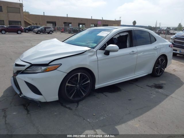 Photo 1 VIN: 4T1BZ1HK0JU006168 - TOYOTA CAMRY 