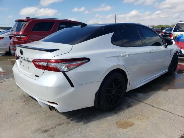 Photo 2 VIN: 4T1BZ1HK0JU006610 - TOYOTA CAMRY 