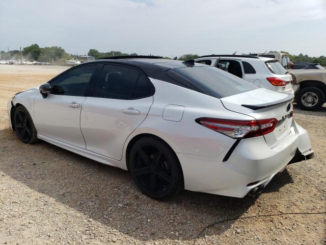 Photo 1 VIN: 4T1BZ1HK0JU011810 - TOYOTA CAMRY XSE 