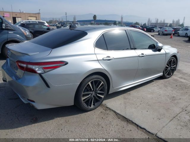 Photo 3 VIN: 4T1BZ1HK0JU012228 - TOYOTA CAMRY 