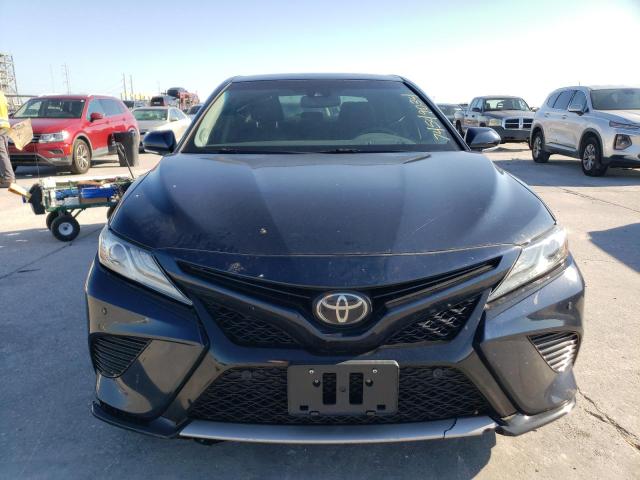 Photo 4 VIN: 4T1BZ1HK0JU500868 - TOYOTA CAMRY XSE 