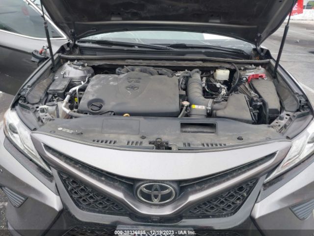 Photo 9 VIN: 4T1BZ1HK0JU503690 - TOYOTA CAMRY 