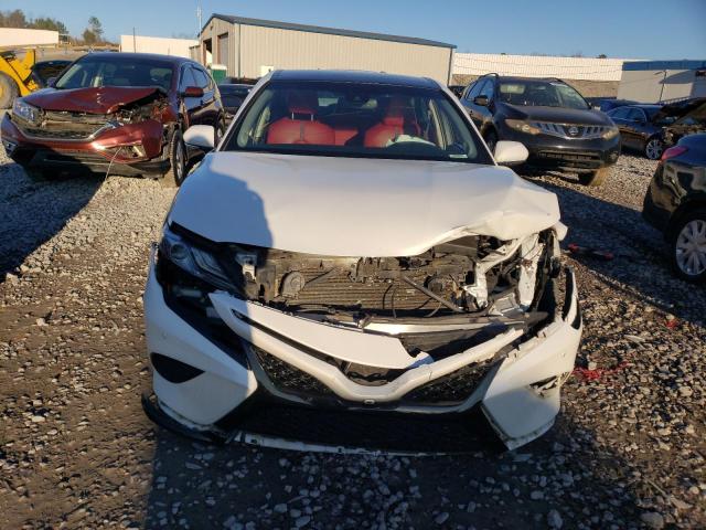 Photo 4 VIN: 4T1BZ1HK0JU506878 - TOYOTA CAMRY XSE 