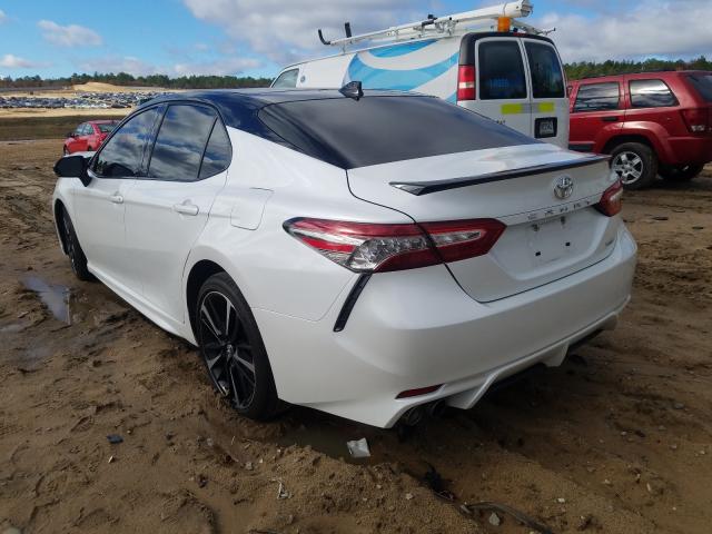 Photo 2 VIN: 4T1BZ1HK0KU032562 - TOYOTA CAMRY XSE 