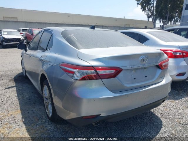 Photo 2 VIN: 4T1BZ1HK1JU010892 - TOYOTA CAMRY 