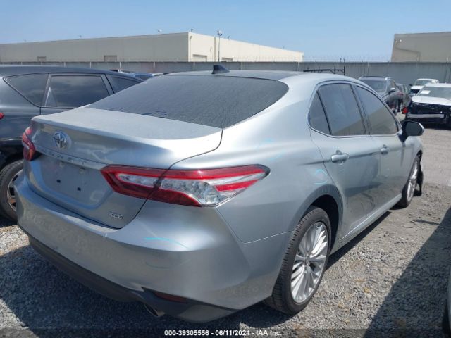 Photo 3 VIN: 4T1BZ1HK1JU010892 - TOYOTA CAMRY 