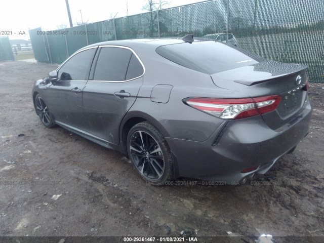 Photo 2 VIN: 4T1BZ1HK1JU021696 - TOYOTA CAMRY 