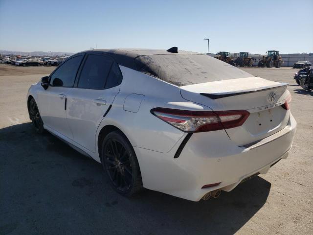 Photo 2 VIN: 4T1BZ1HK1KU023918 - TOYOTA CAMRY XSE 