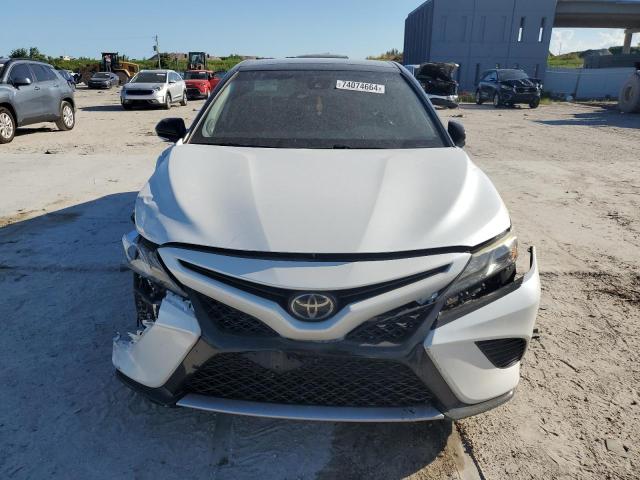 Photo 4 VIN: 4T1BZ1HK1KU026513 - TOYOTA CAMRY XSE 