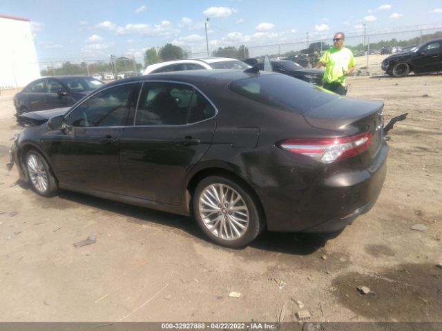 Photo 2 VIN: 4T1BZ1HK2JU004308 - TOYOTA CAMRY 