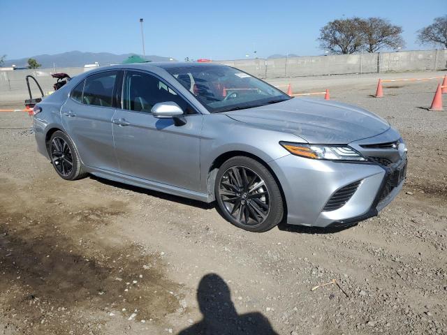 Photo 3 VIN: 4T1BZ1HK2JU011372 - TOYOTA CAMRY 