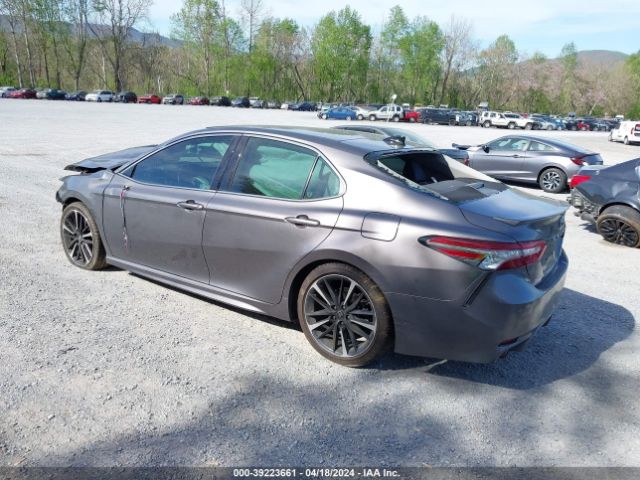 Photo 2 VIN: 4T1BZ1HK2JU021092 - TOYOTA CAMRY 