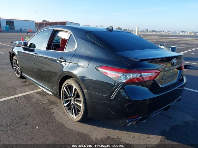 Photo 2 VIN: 4T1BZ1HK2JU503979 - TOYOTA CAMRY 