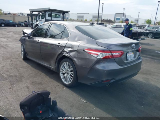 Photo 2 VIN: 4T1BZ1HK3JU006469 - TOYOTA CAMRY 