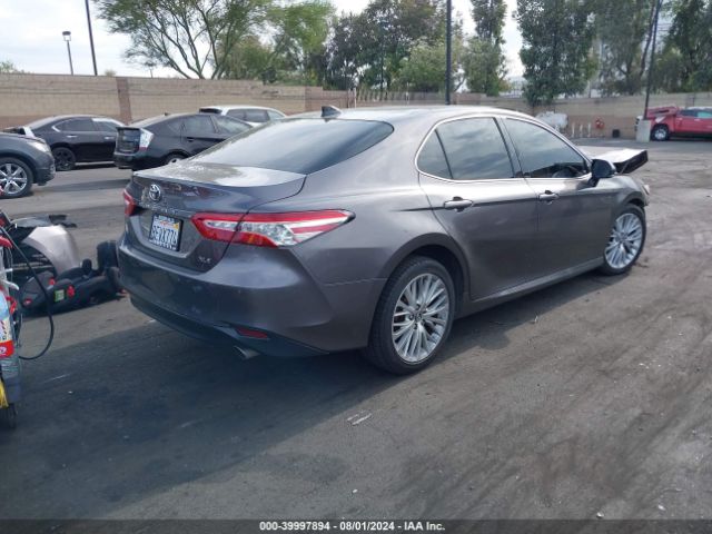 Photo 3 VIN: 4T1BZ1HK3JU006469 - TOYOTA CAMRY 