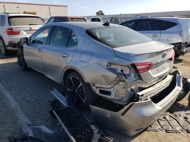 Photo 2 VIN: 4T1BZ1HK3JU013468 - TOYOTA CAMRY XSE 