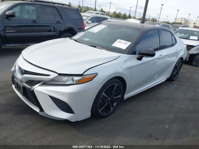 Photo 1 VIN: 4T1BZ1HK3JU018671 - TOYOTA CAMRY 